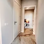 Διαμέρισμα Litoralblue Private Terrace&garage Flat 01 *