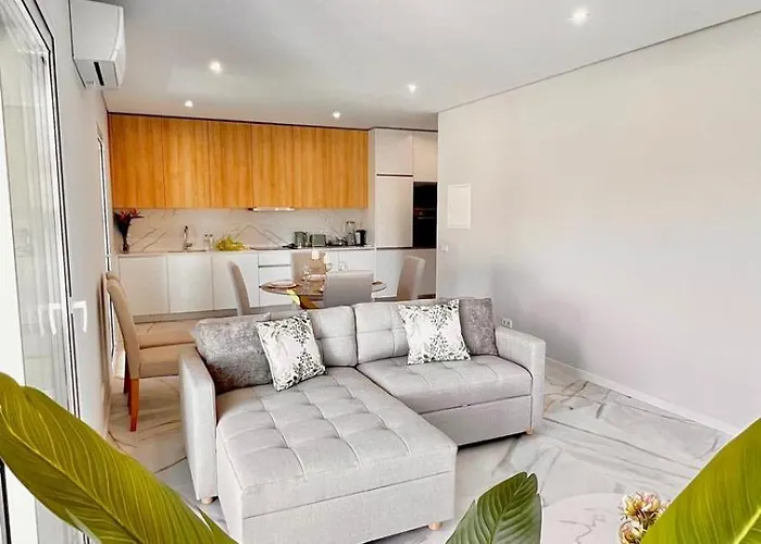 Litoralblue Private Terrace&garage Flat 01 *