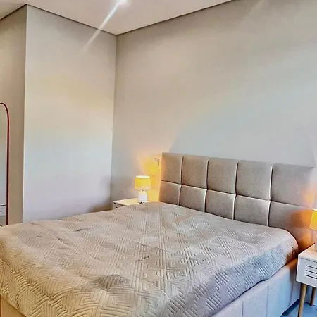 Litoralblue Private Terrace&garage Flat 01 *