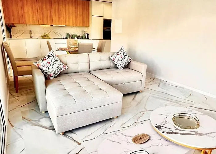 Litoralblue Private Terrace&garage Flat 01 *